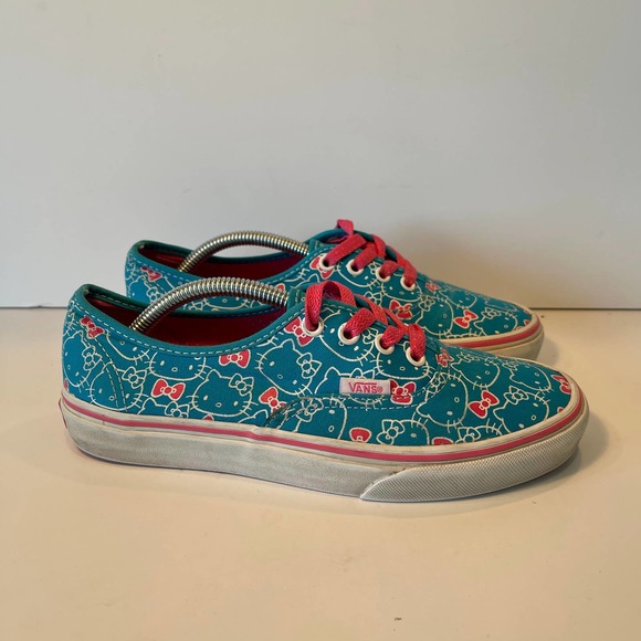 Hello Kitty x VANS Spring/Summer 2012 Collection Women US 7 - Picture 1 of 8